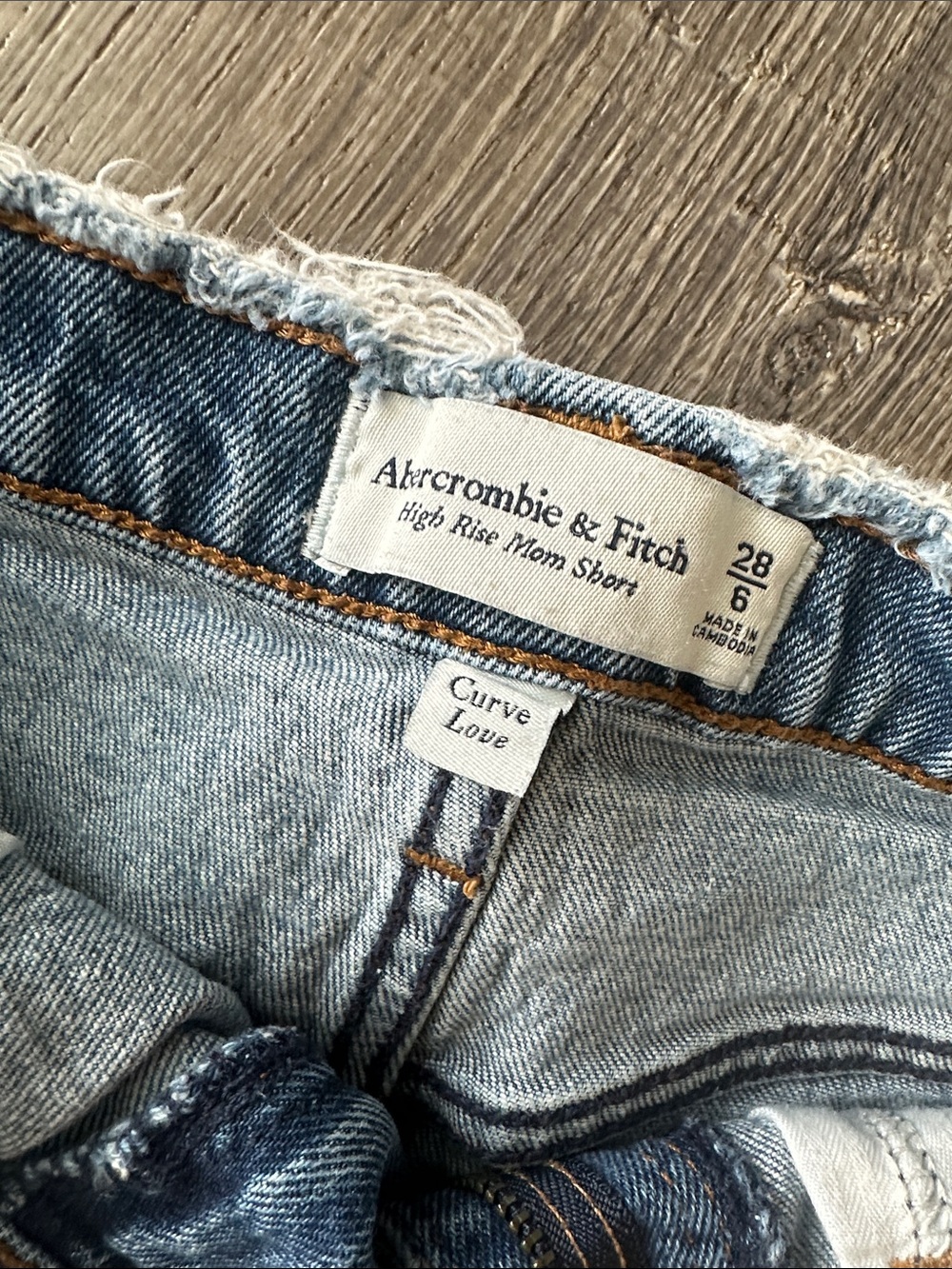 A&F Shorts - Picture 2 of 3